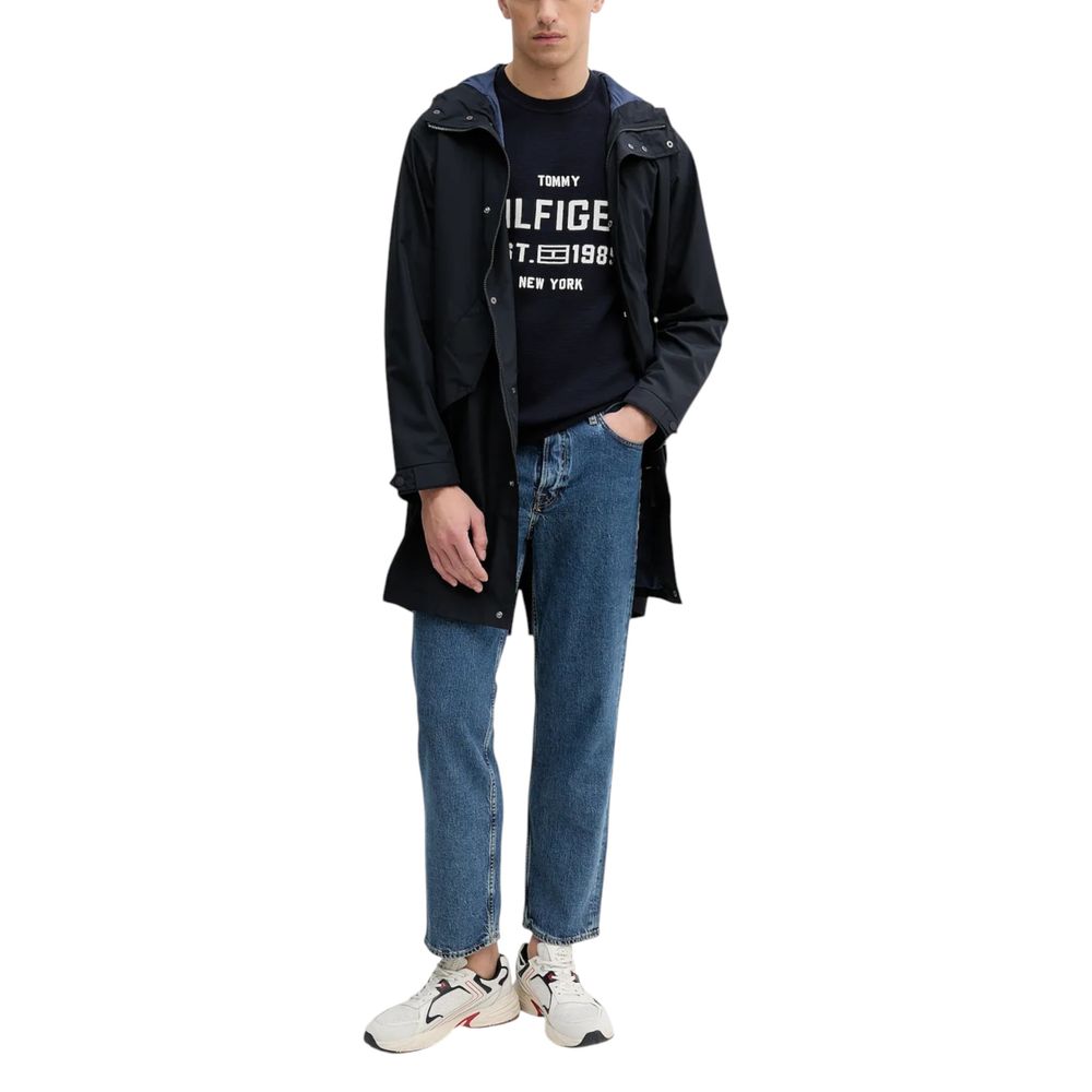 Tommy Hilfiger marineblå genser i økologisk bomull