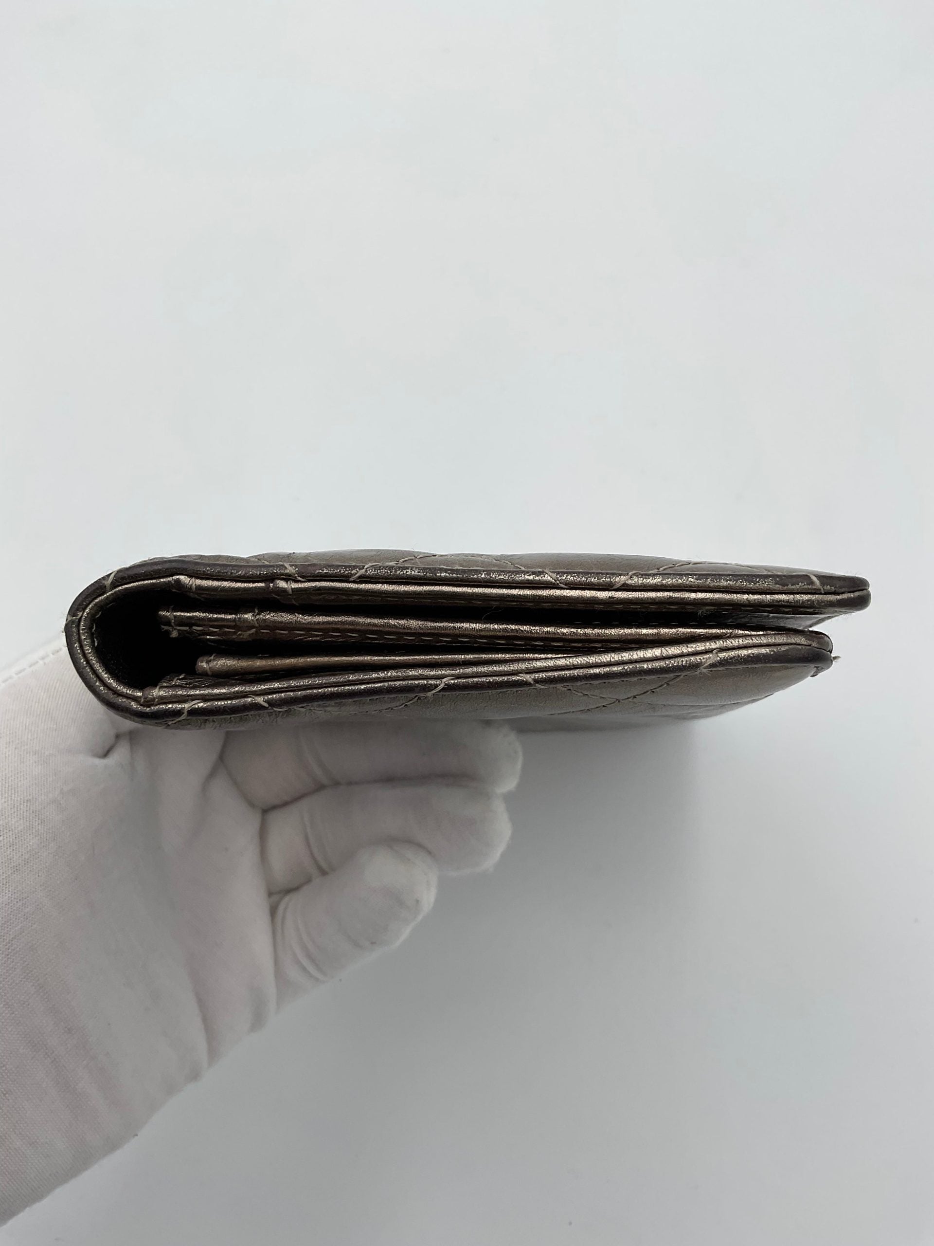 CHANEL Matèlassè Platinum Wallet