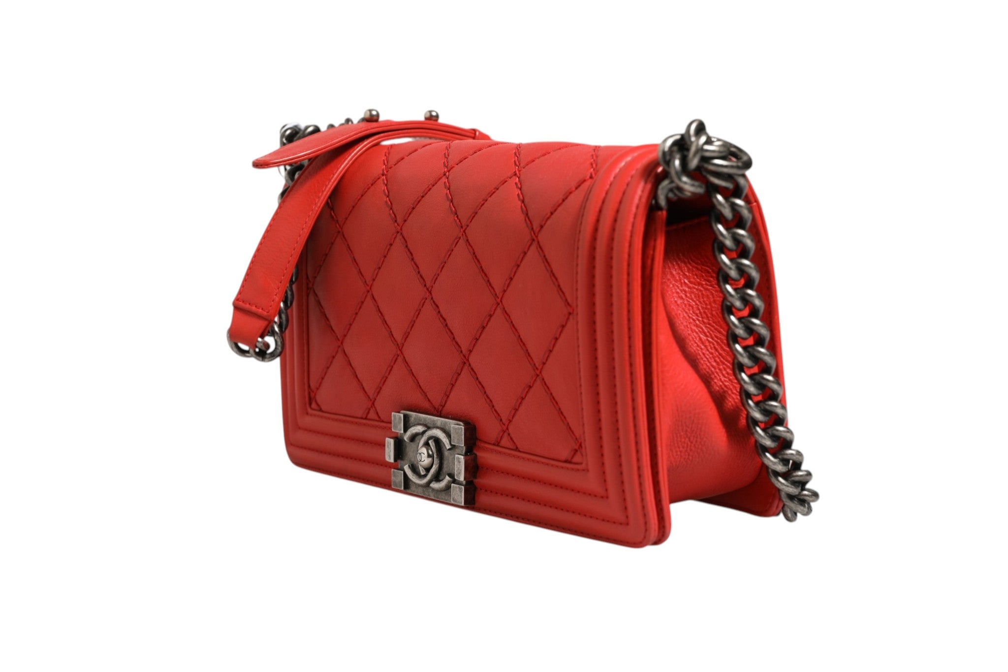 Chanel Rød Diamant Quiltet Kalveskinn Ny Medium Boy Bag