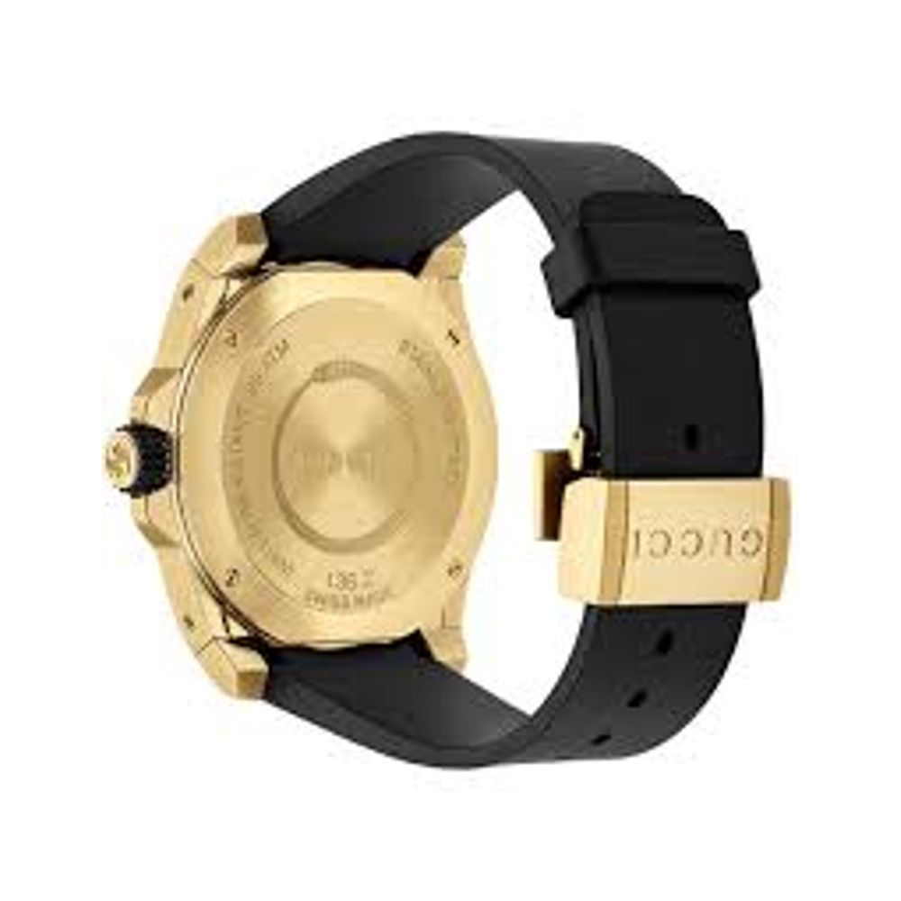 Reloj deportivo Gucci de goma negra