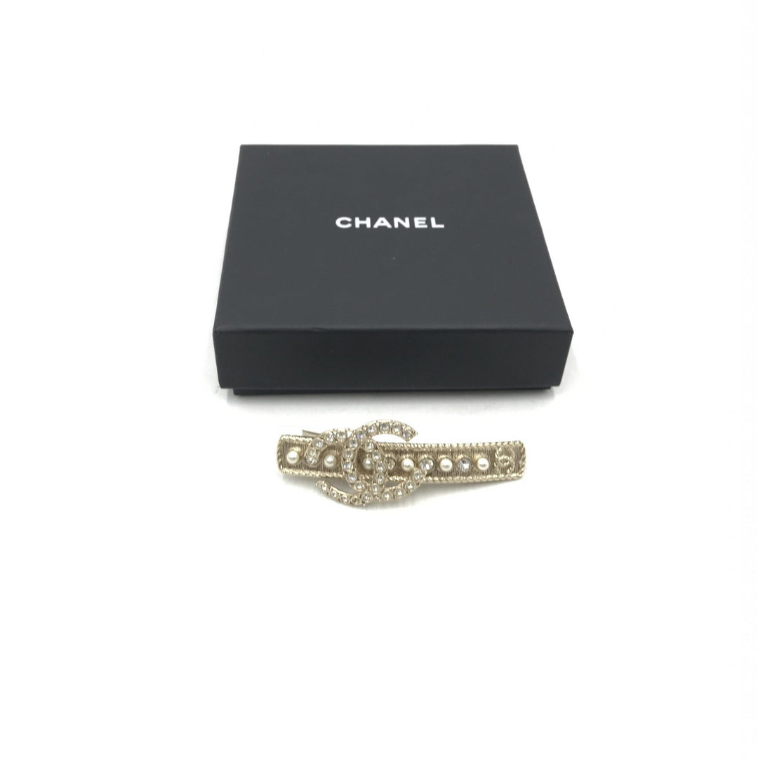 Chanel Crystal Pearl CC Hårklype