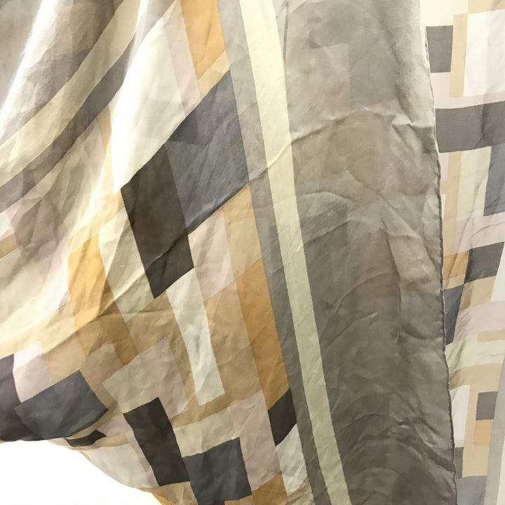 Salvatore Ferragamo-skjerf, Silke