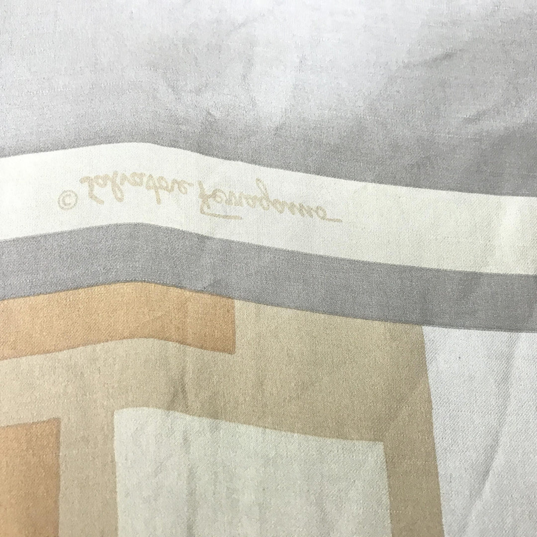 Salvatore Ferragamo-skjerf, Silke