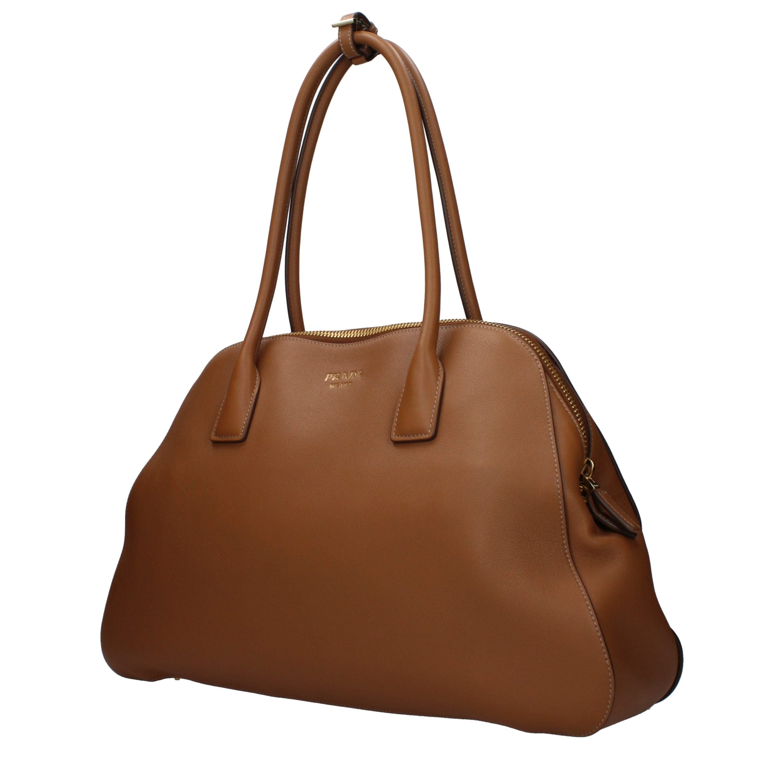 Bolso de hombro Prada de cuero marrón