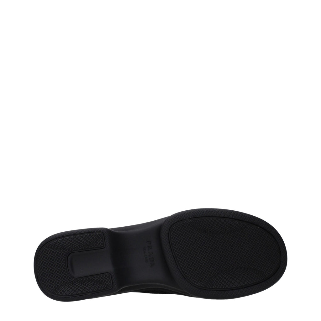 Zapatillas bajas Prada de tela negra
