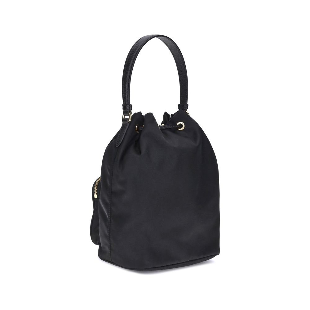 Prada Bucket Bag i svart resirkulert polyamid