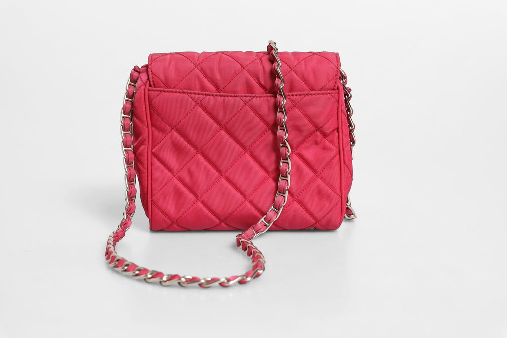 Bolso cruzado Prada de solapa de nailon rosa guateado Tessuto Impuntu