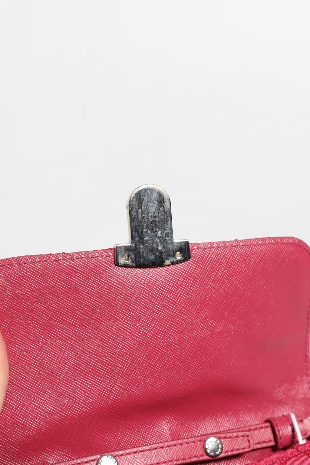 Bolso cruzado Prada de solapa de nailon rosa guateado Tessuto Impuntu