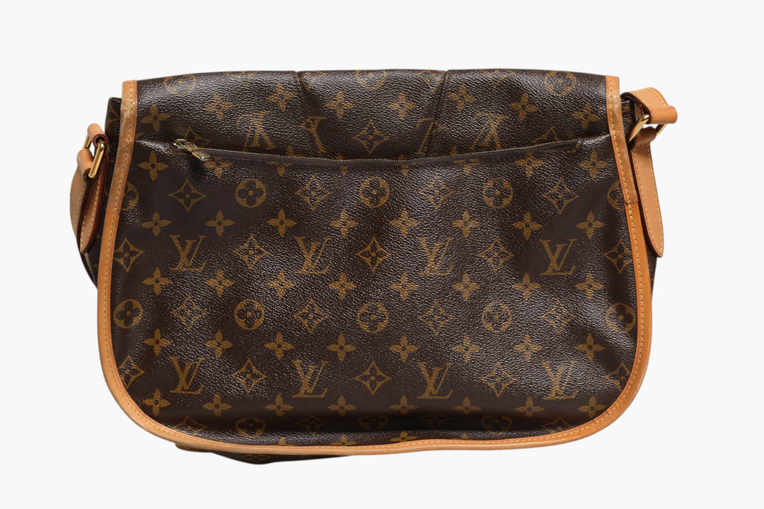 Monogram Canvas Menilmontant MM