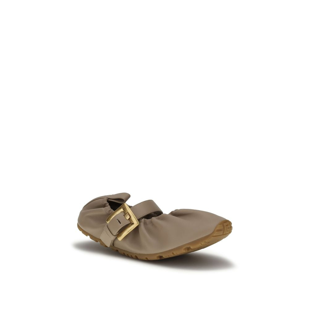 Balmain beige ballerinasko i lammeskinn fra Ovis Aries Aries