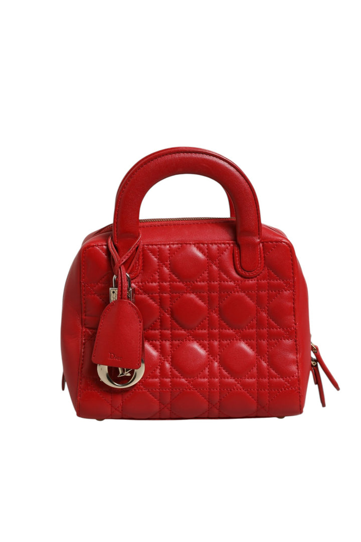 Christian Dior Small Dior Toujours-veske i svart Macrocannage kalveskinn