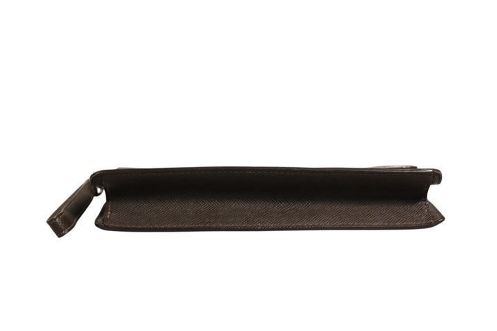 Louis Vuitton Belaia Clutch i Taiga-skinn
