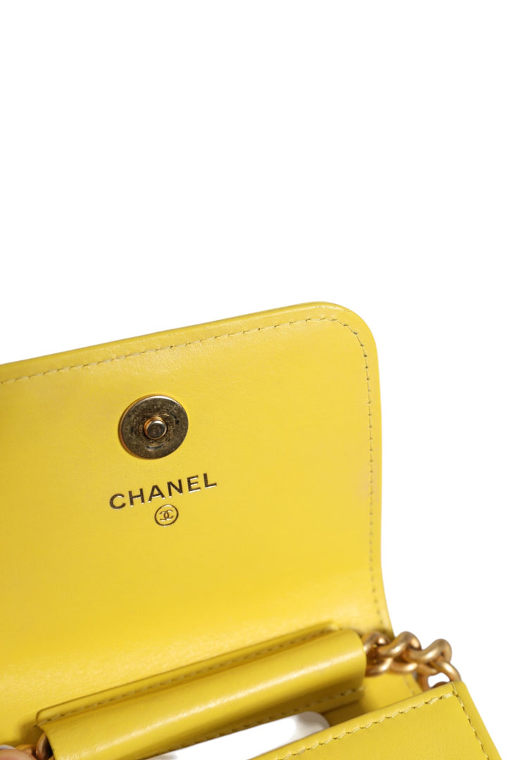Chanel Crossbody Gul Skinnveske