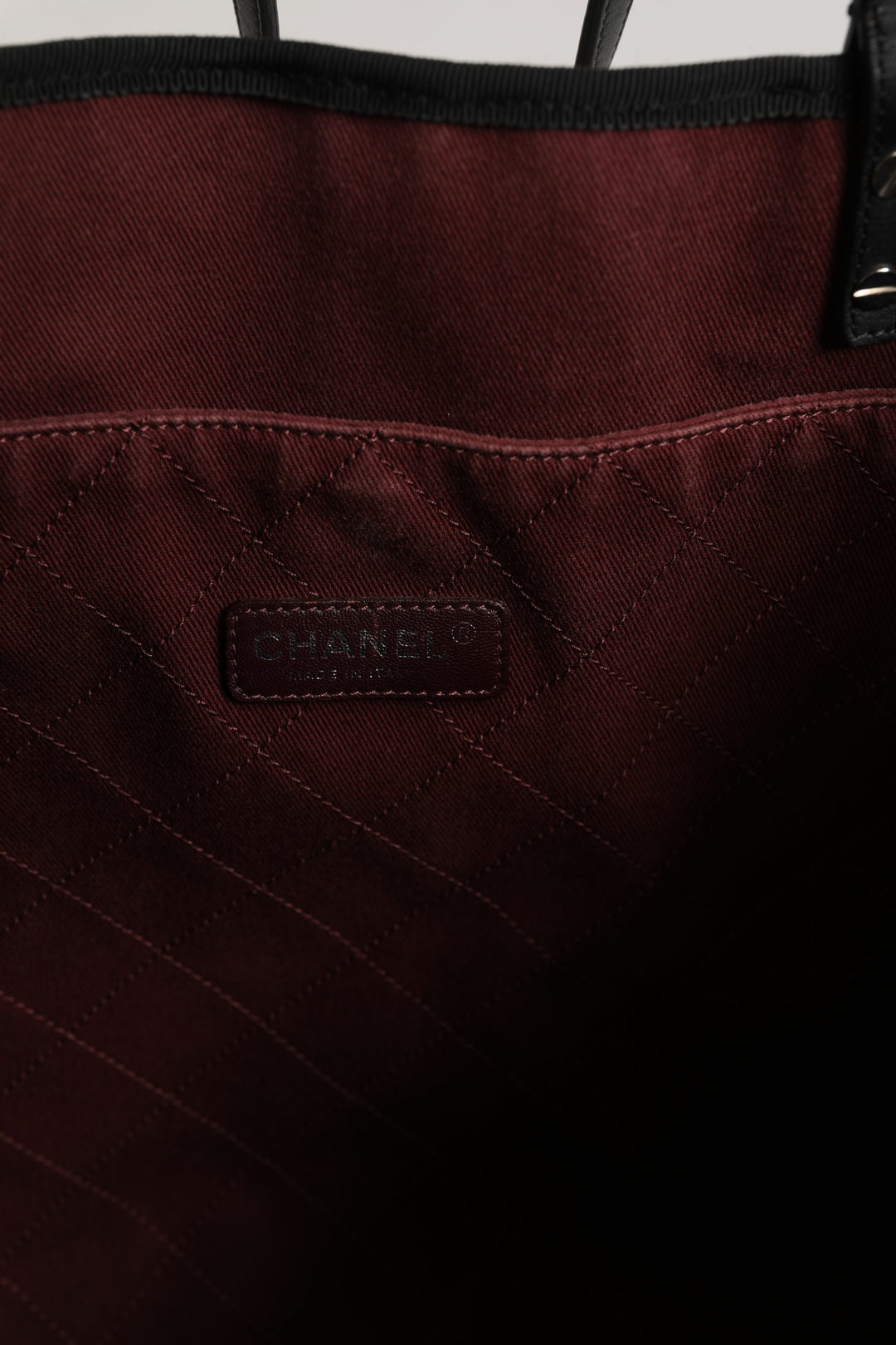 Chanel Ladies First Hvit og Sort Canvas Shopper Tote Bag