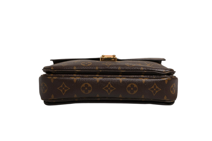 Pochette Métis Monogram