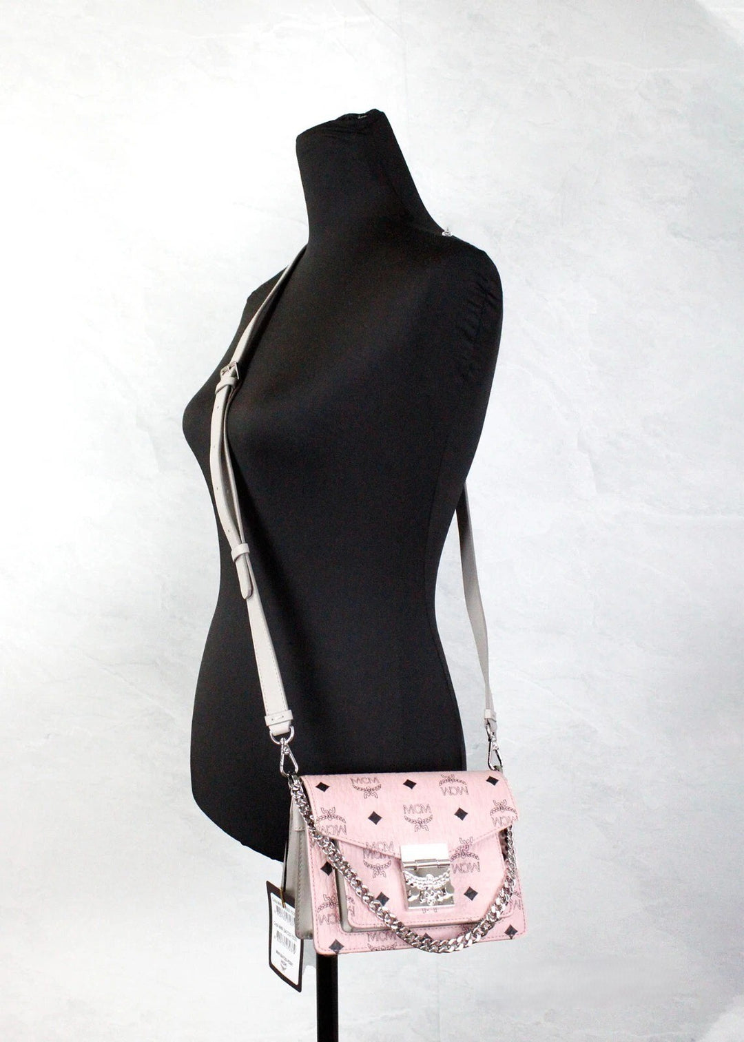 MCM Signature Patricia skinn mini klafflås crossbody-veske