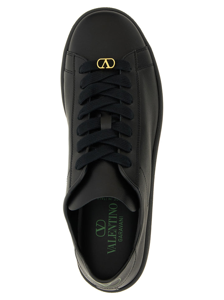 Valentino Garavani Sorte Kalveskinn Lavprofil Sneakers