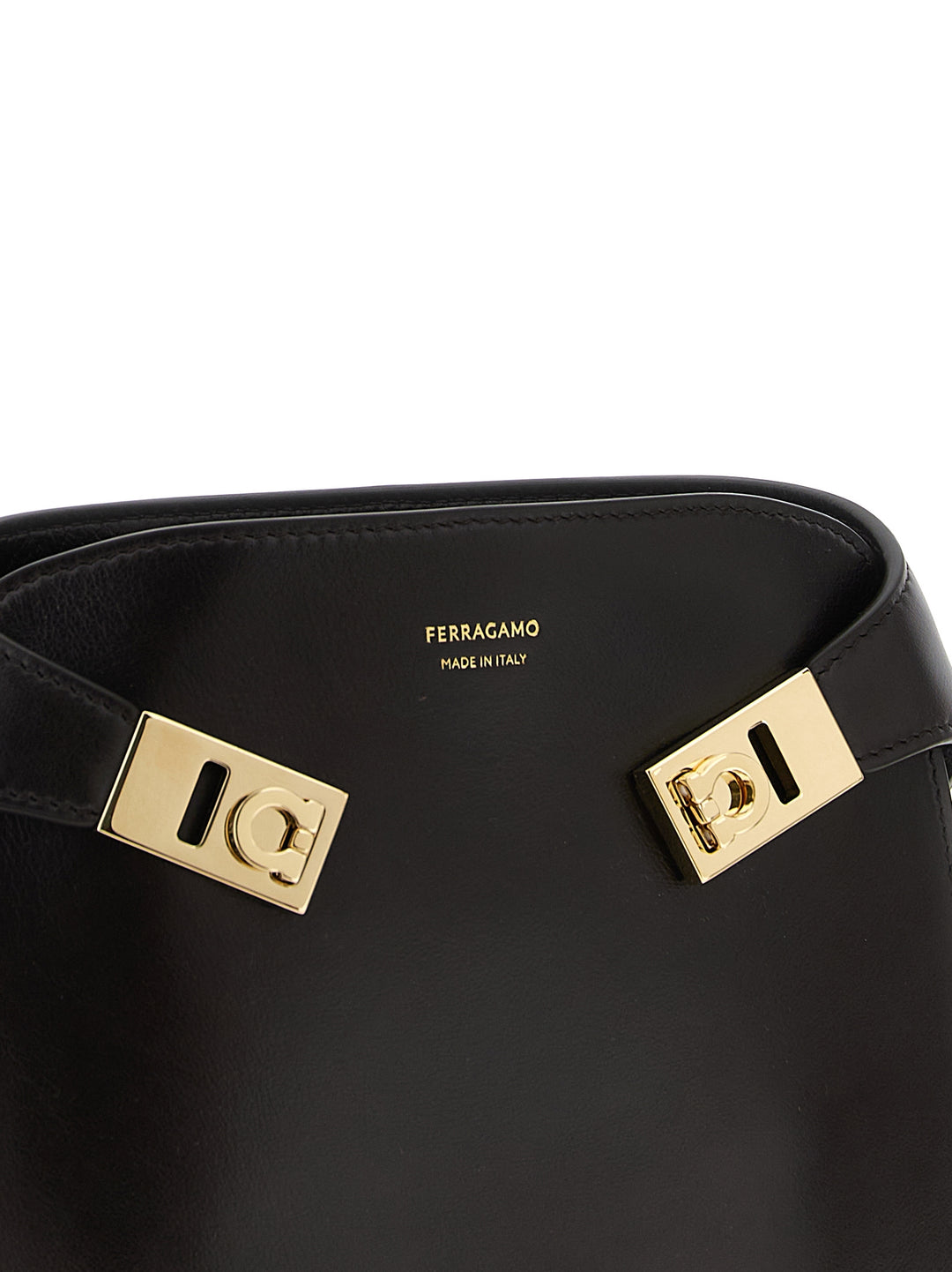 Ferragamo Crossbodyveske i brunt kalveskinn