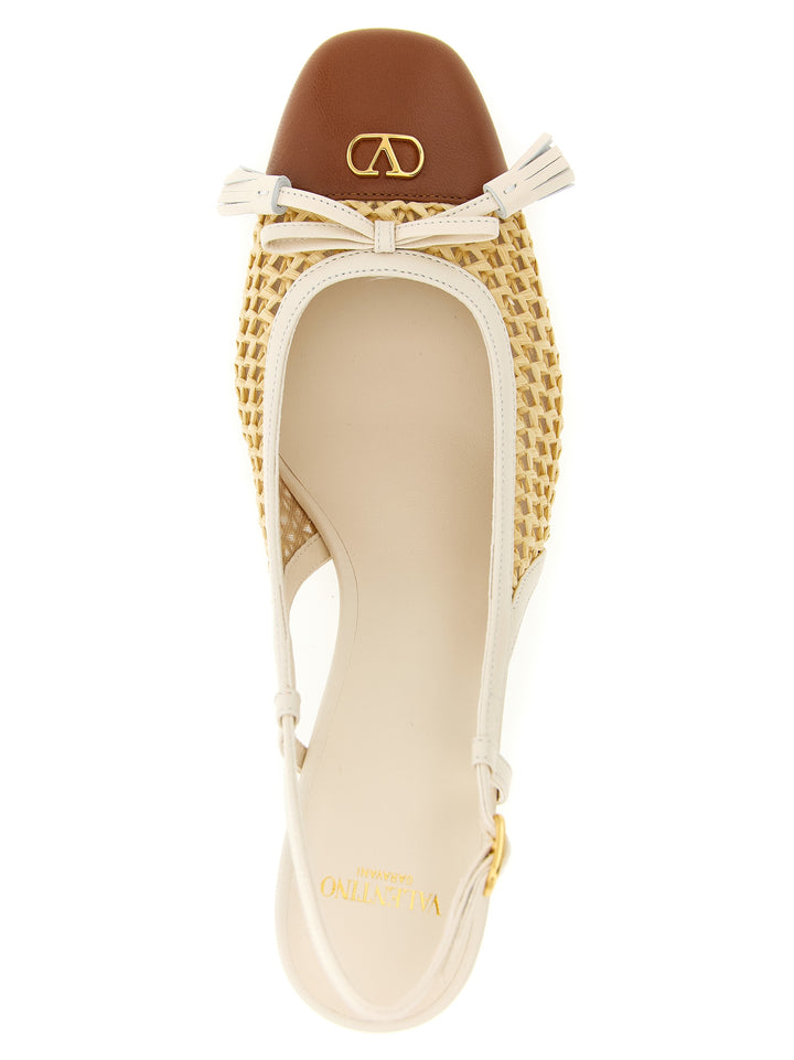 Valentino Garavani Beige Pumps i Geiteskinn med Mellomhøy Hæl