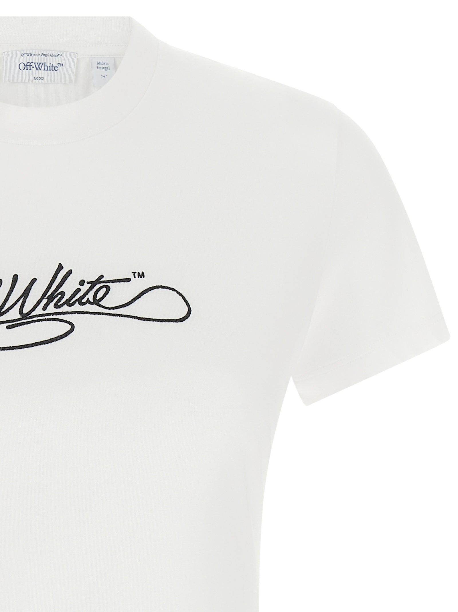 Premium White Cotton T-Shirt for Everyday Style crew neck detail