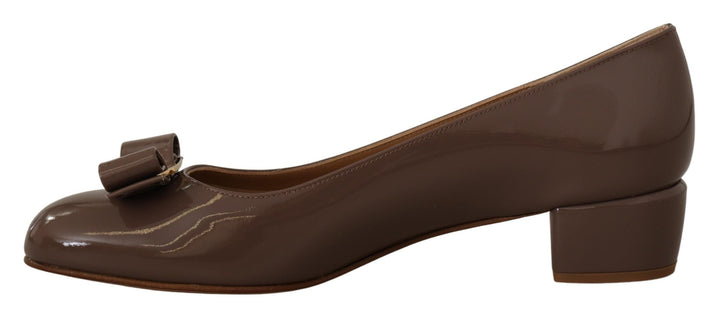 Salvatore Ferragamo Brune Naplak Kalveskinn Pumps Sko