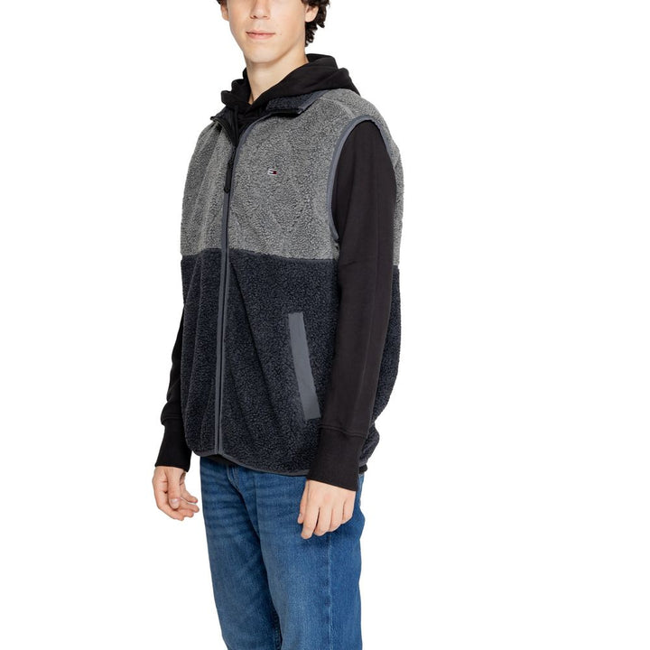 Tommy Hilfiger Jeans Svart Ermeløs Jakke i Resirkulert Polyester